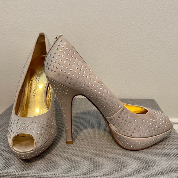 Ted Baker Nude Peep Toe Heel - Picture 3 of 6